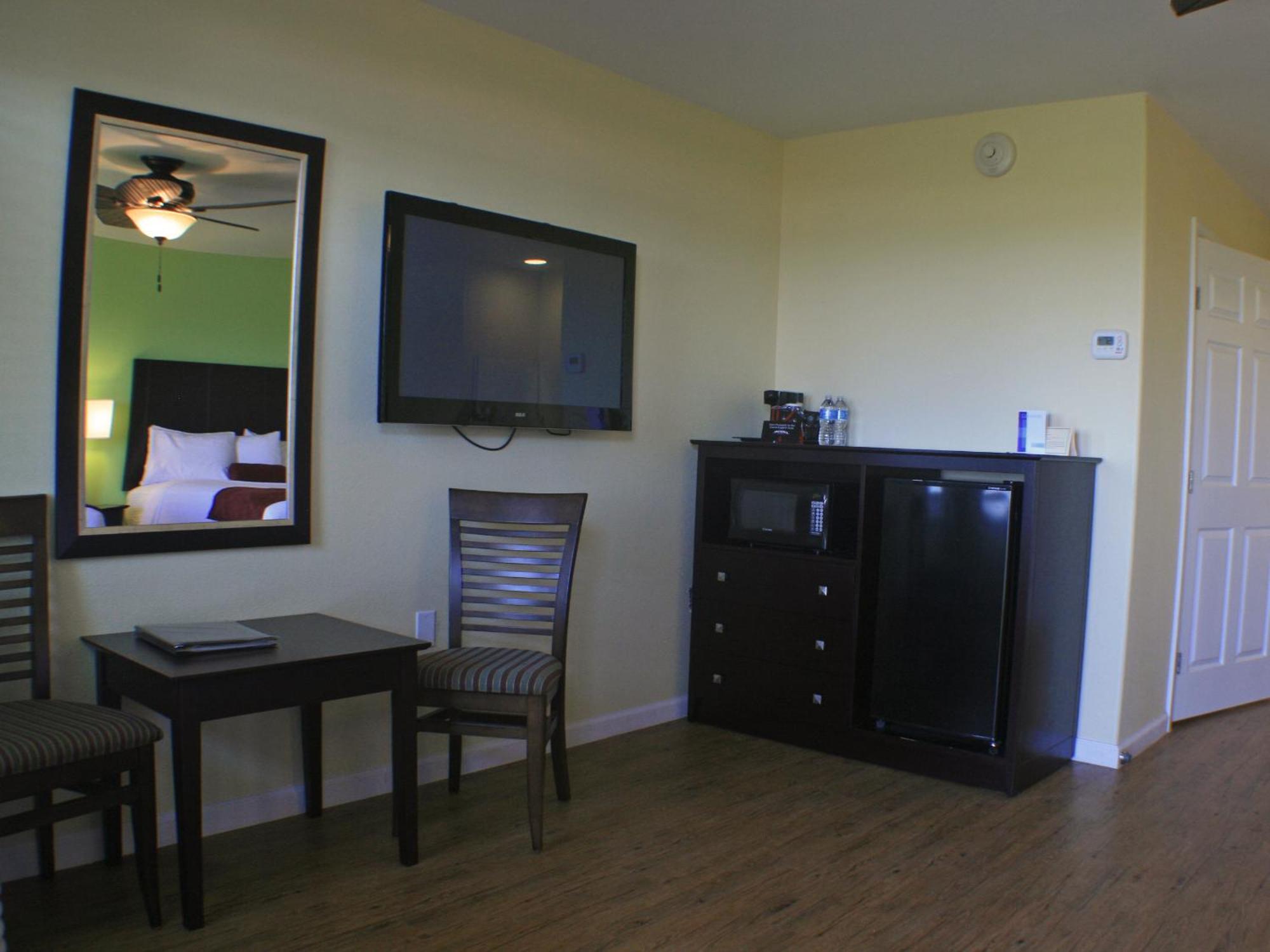 Ocean Village Hotel Surfside Beach Eksteriør billede
